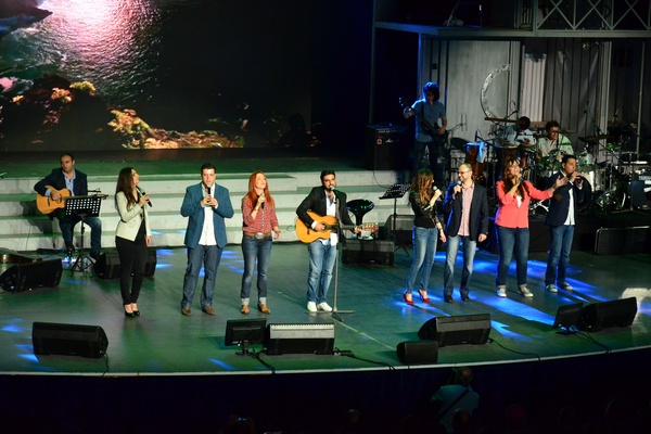 Cenacle de La Lumiere Come Alive